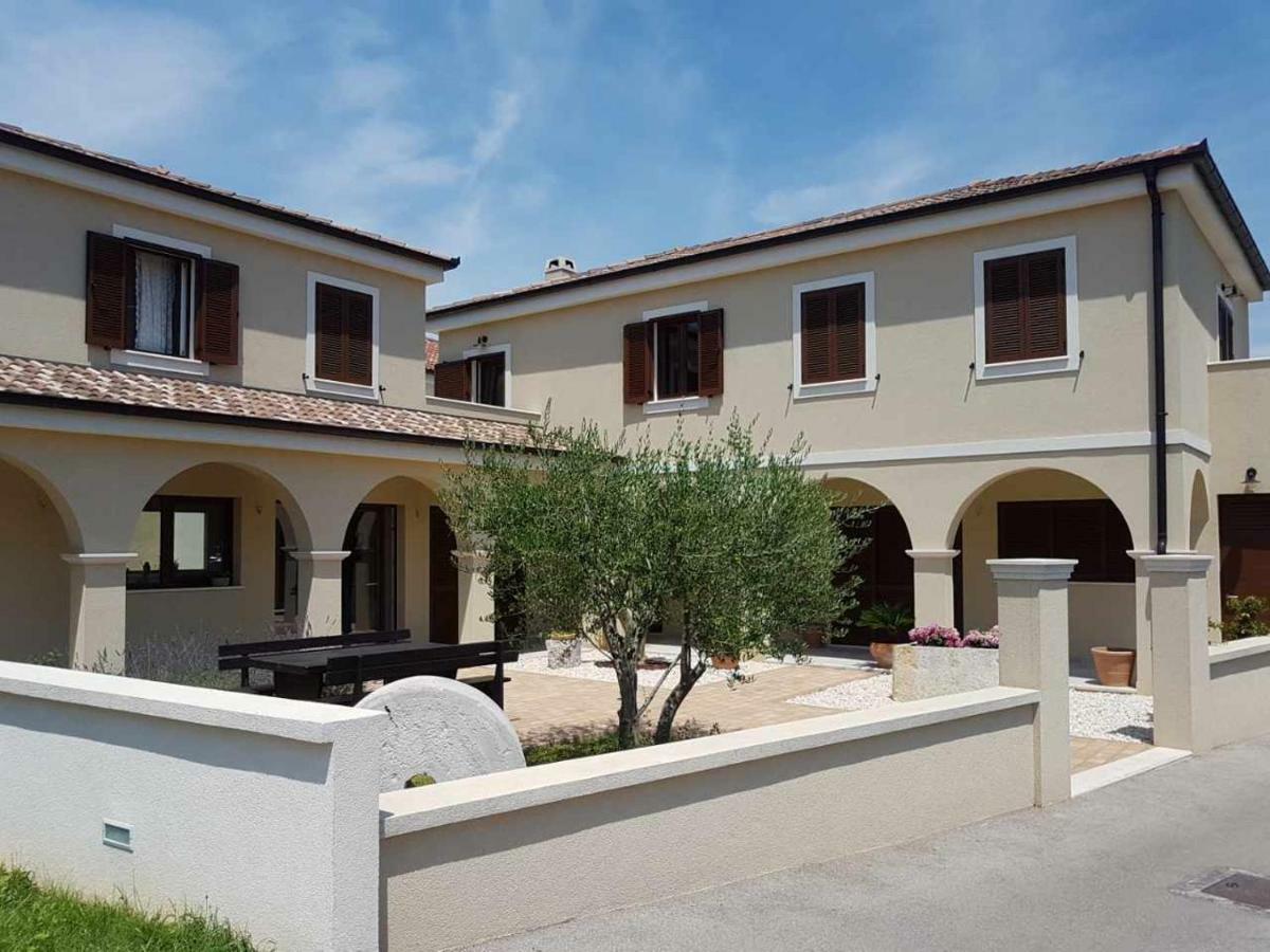 Apartments Zara & Toni Exteriér fotografie